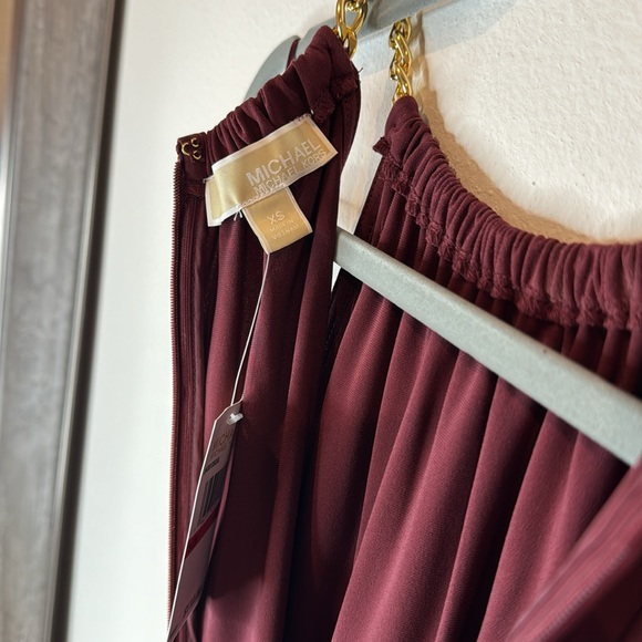 💜🤩 Michale Kors Merlot Halter Dress W/ Gold Chain Straps 💜🤩 - Picture 7 of 12